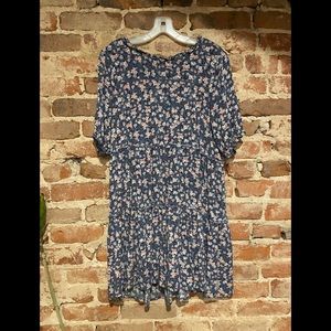 Boho Short-Sleeve Tiered Floral Dress - size Large